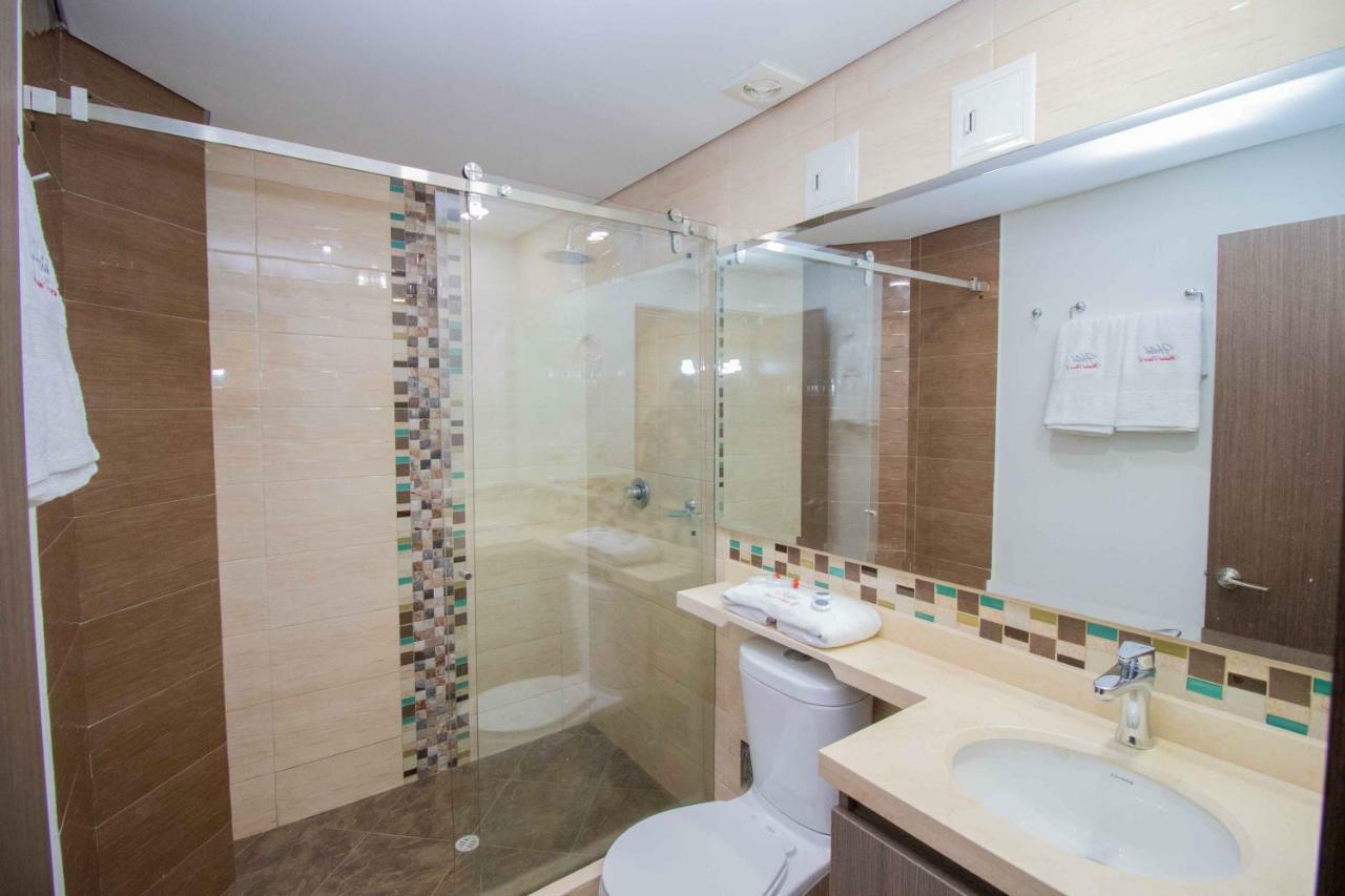 Hotel Madrid Plaza Colombia Екстер'єр фото